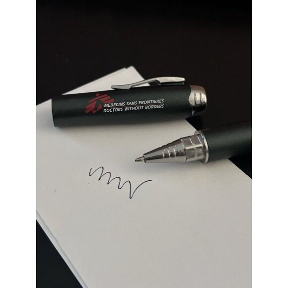 Doctors Without Borders FLASHLIGHT PEN SCREWDRIVER FIELD MULTI-TOOL black - Picture 5 of 6